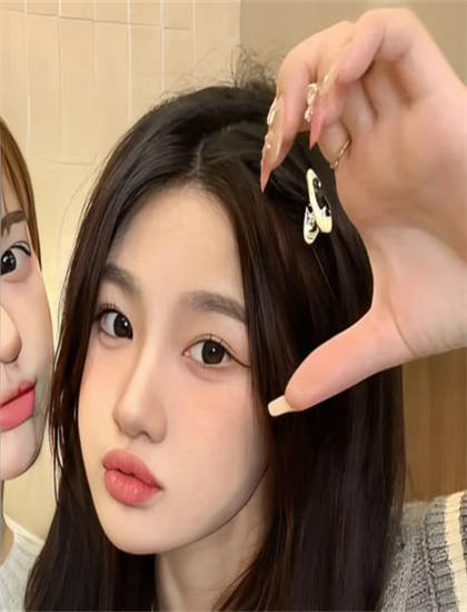 娘娘请自重我真的不想代替陛下剪辑手法分析：节奏把控与转场技巧探讨